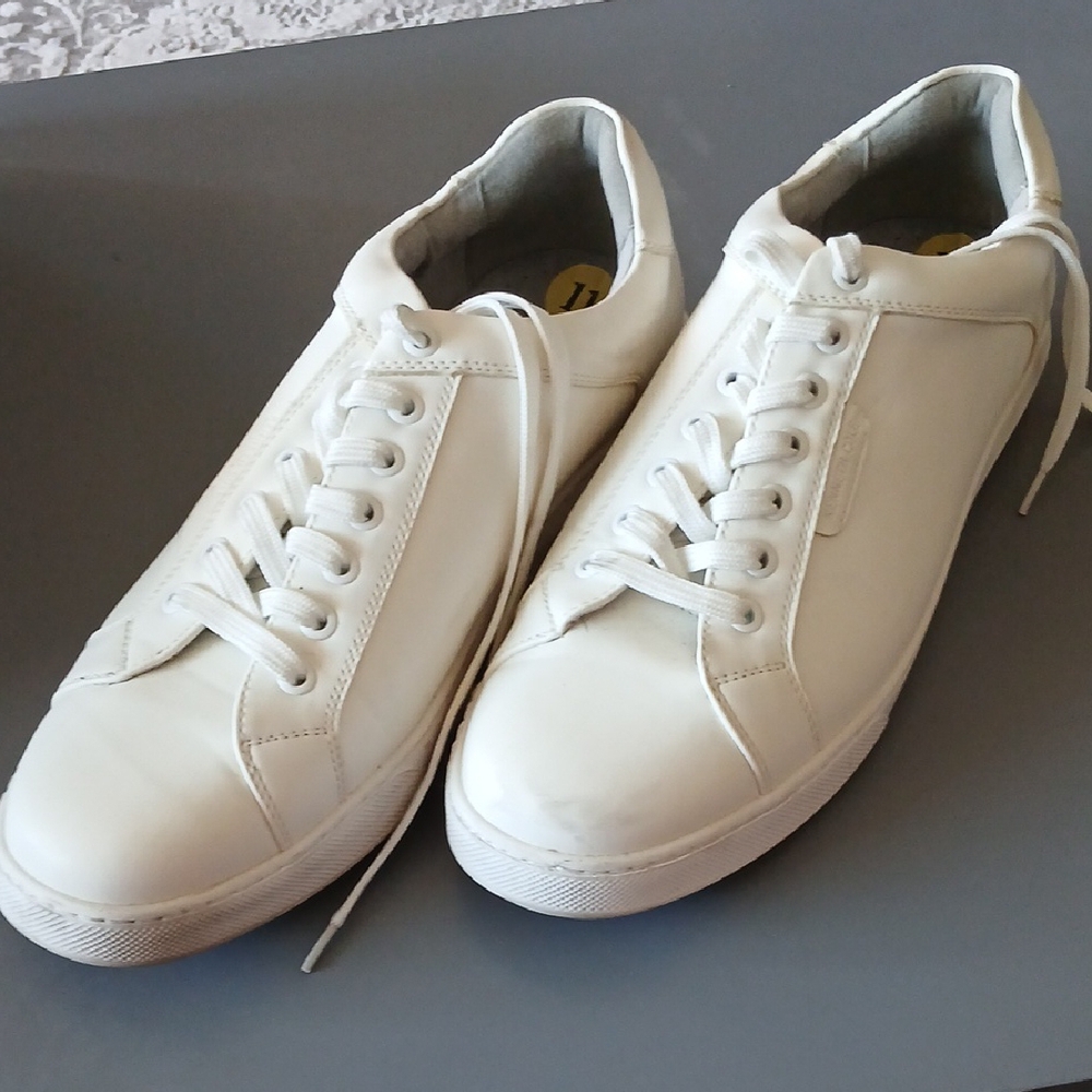 Kenneth Cole New York White Minimalist Sneakers